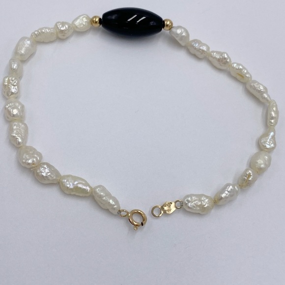 14k Gold Freshwater Pearl & Onyx Bead Bracelet - Picture 5 of 9